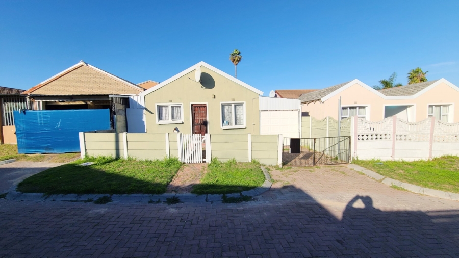 2 Bedroom Property for Sale in Silversands Western Cape
